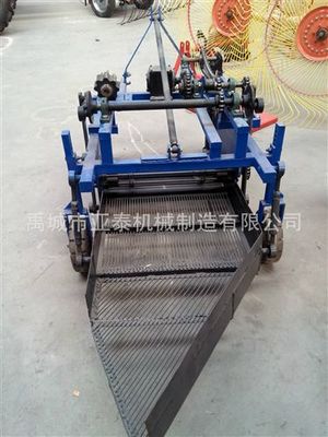花生收獲機 廠家直銷優質新型花生收獲機,花生挖掘機 亞泰機械 農機配件-禹城市亞泰機械制造提供花生收獲機 廠家直銷優質新型花生收獲機,花生挖掘機 亞泰機械 農機配件的相關介紹、產品、服務、圖片、價格禹城市亞泰機械制造、甘蔗收割機;馬鈴薯收割機;動力噴霧機;甘蔗剝葉機;蘆葦收割機;黃麻收割機;農業機械;玉米噴藥機;馬鈴薯種植機;土豆收獲機;播種機;土豆播種機;牧草 收割機;往復式田園管理機;往復式割灌機;土豆種植機;高地隙噴藥機;土豆聯合收割機;馬鈴薯播種機;洋芋播種機